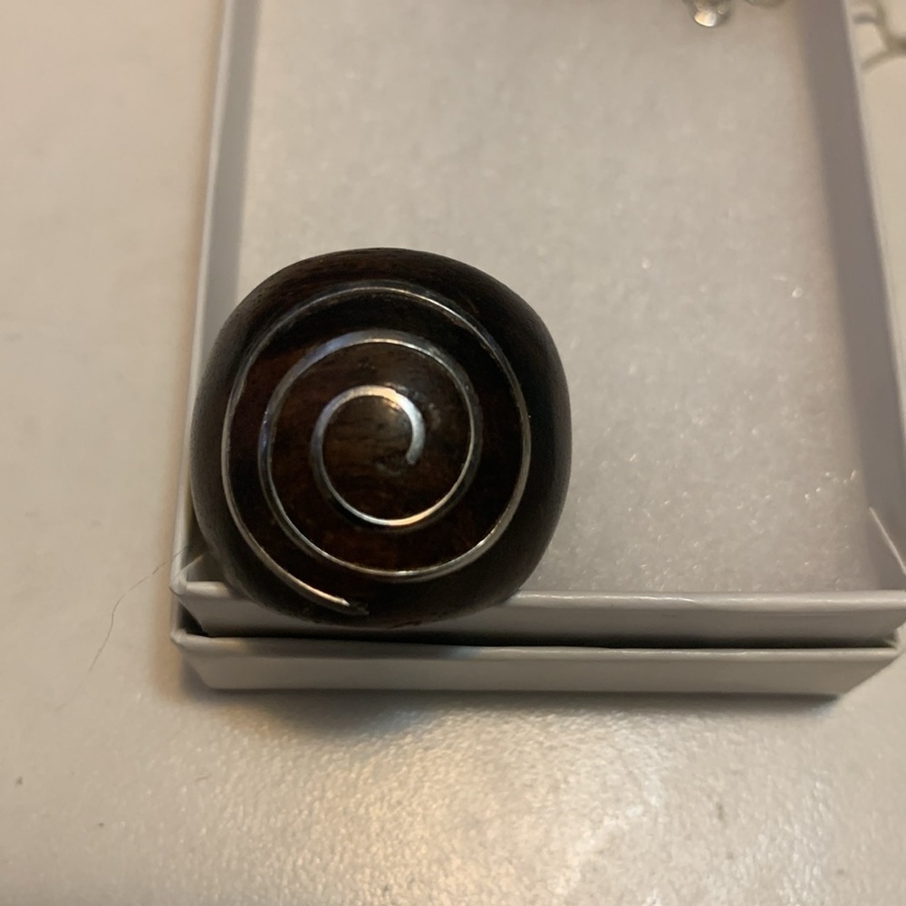 Ring - Picture 5 of 7